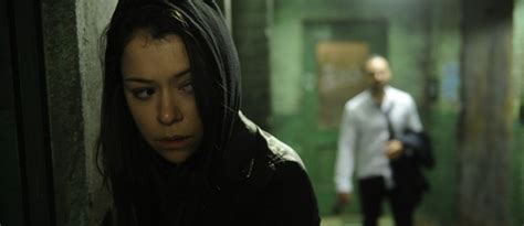  Orphan Black: Un thriller sci-fi con una protagonista incredibile e un intreccio di cloni mozzafiato!