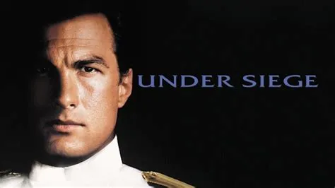 Under Siege: Esplosione di azione e romantica tensione sul mare!